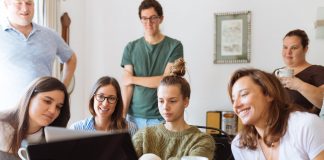 Reasons Why Webinars are Important for Businesses in Conducting Training Reasons Why Webinars are Important for Businesses in Conducting Training