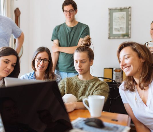 Reasons Why Webinars are Important for Businesses in Conducting Training Reasons Why Webinars are Important for Businesses in Conducting Training