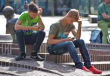 How to Protect Your Children on the Internet from Online Predators How to Protect Your Children on the Internet from Online Predators